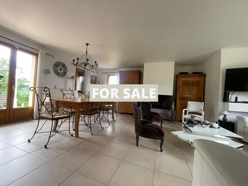 Detached Character House Near to the Coast