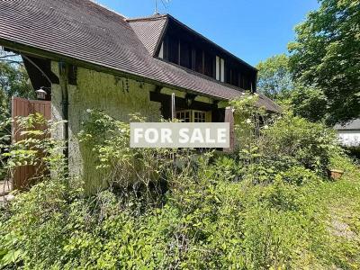 Detached House with Garden by the Coast