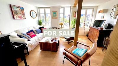 Elegant Property 200m From the Sea with Views