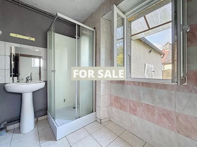 Detached Country House with Outbuildings