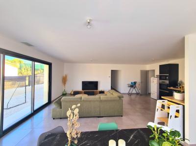 New Build Single Storey Villa with Garden