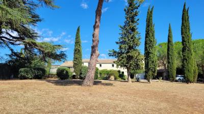 Beautiful Exceptional House in The Heart of The Vineyards