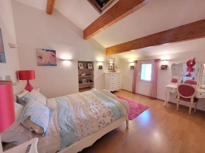 Beautiful Exceptional House in The Heart of The Vineyards