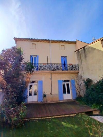 Charming Village House, Large Garage and Garden