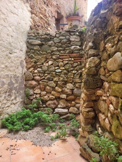 Atypical Village House Close To The River Beach