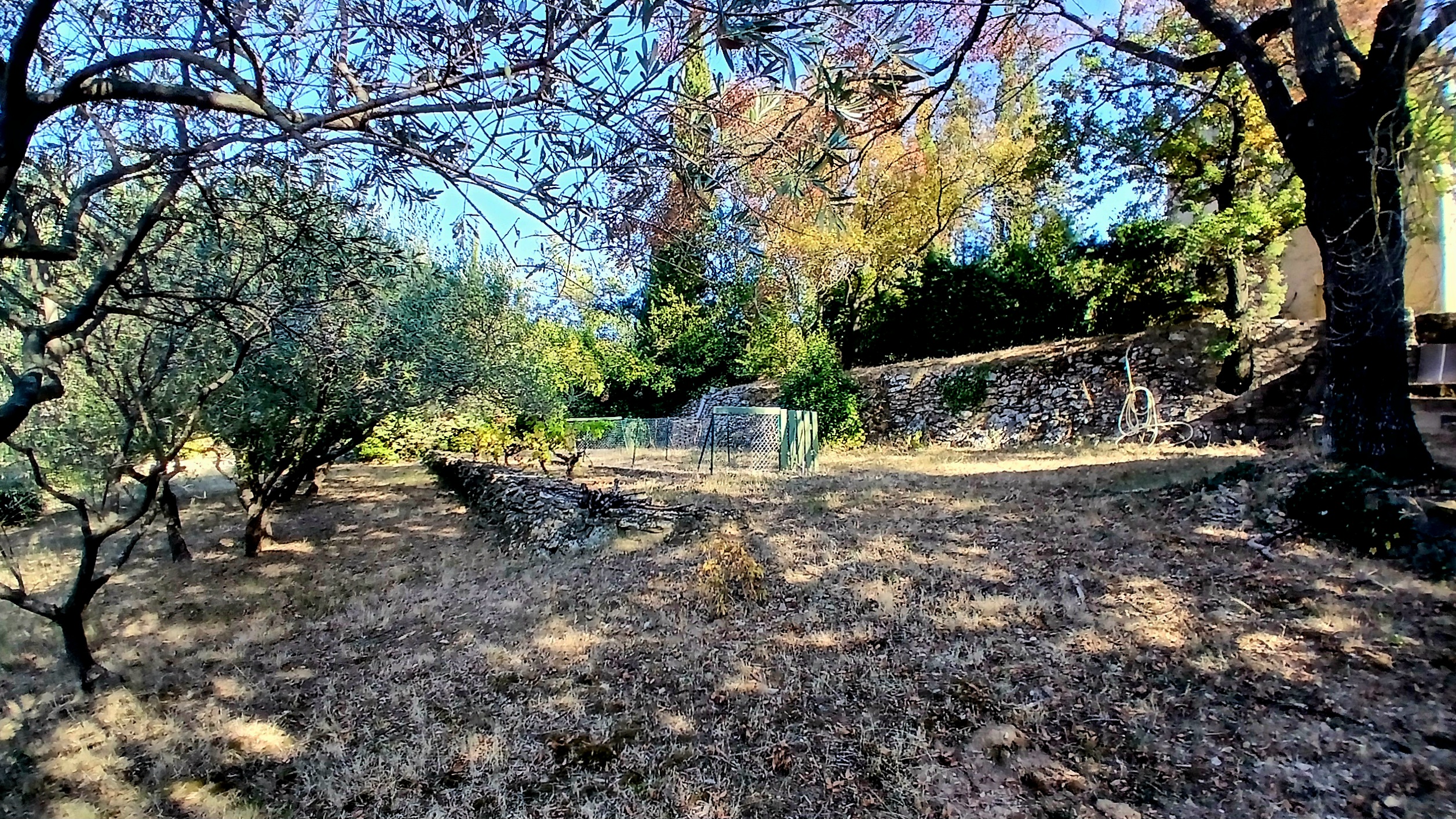 Detached House With Garage and Lovely Open View