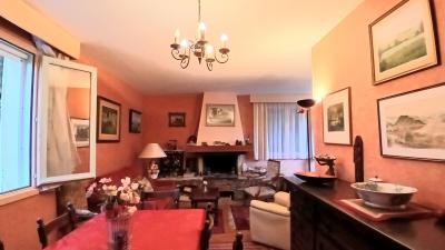 Detached House With Garage and Lovely Open View