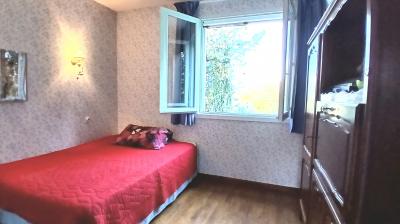 Detached House With Garage and Lovely Open View