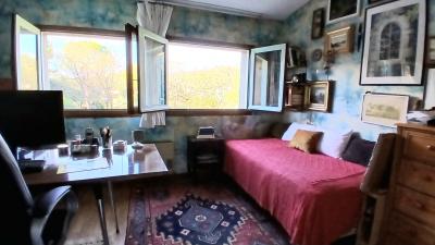 Detached House With Garage and Lovely Open View