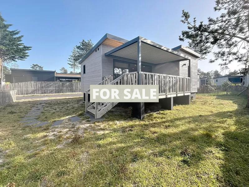 Detached House with Garden