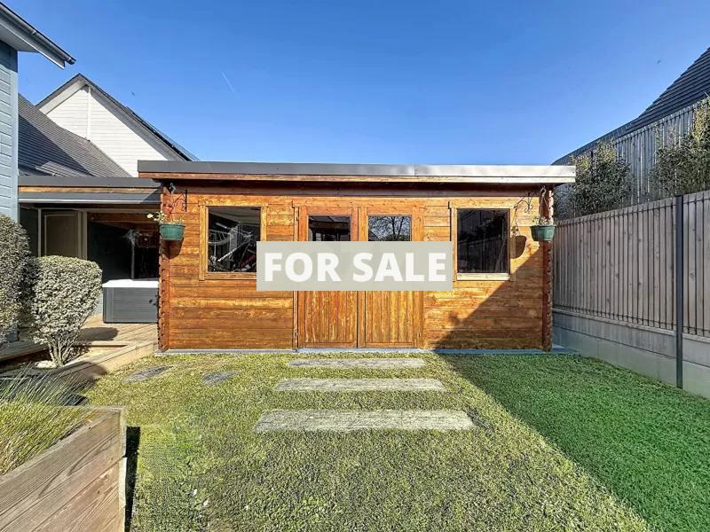 Family Home in Coastal Resort Town