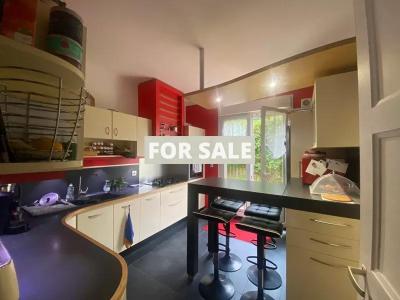 Delightful Traditional House with Garden