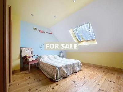 Delightful Traditional House with Garden