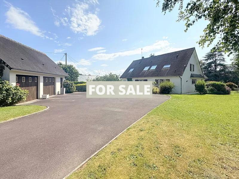 Detached Country House with Open Views