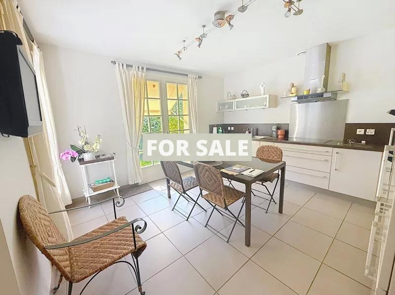 Detached Country House with Open Views