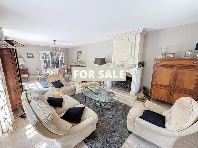 Detached Country House with Open Views