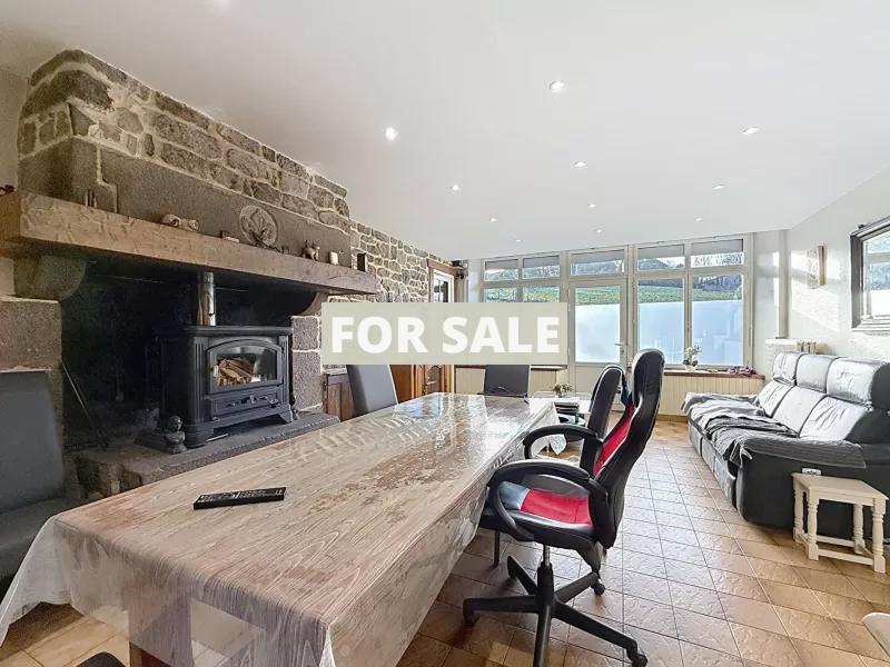 Detached House with Landscaped Garden