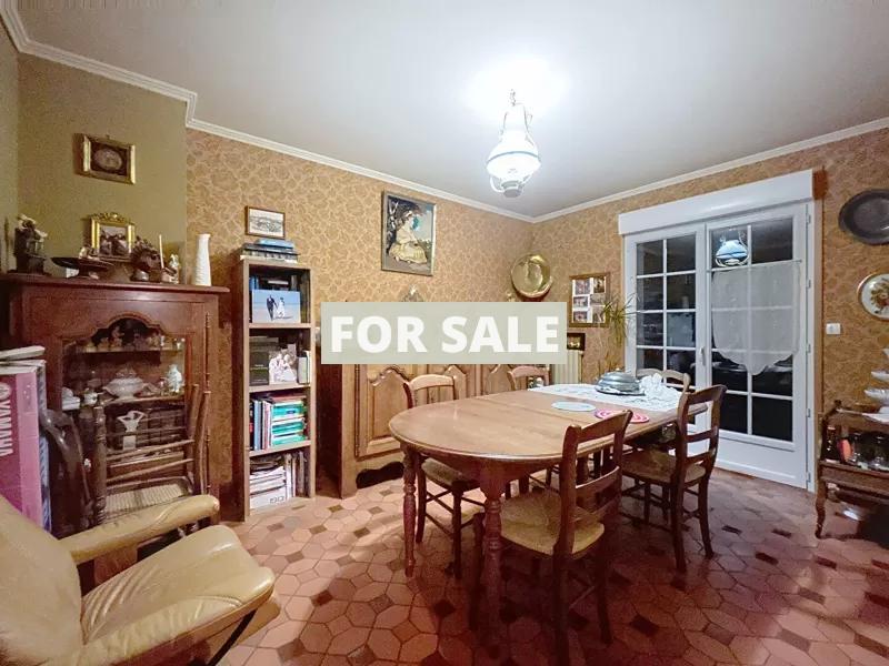 Detached House with Garden