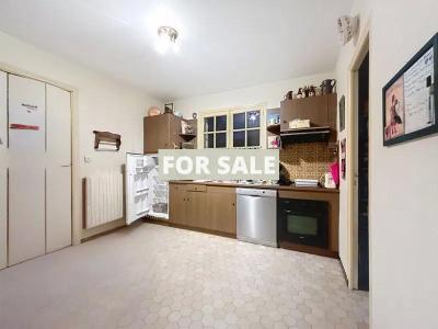 Detached House with Garden