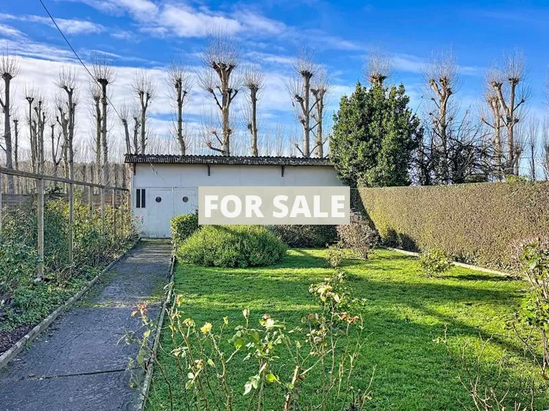 Detached House with Garden by the Coast