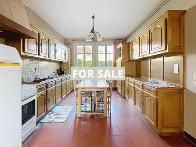 Detached House with Garden by the Coast