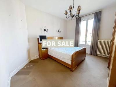 Detached House with Garden by the Coast