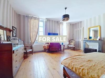 Contemporary Detached House with Indoor Pool