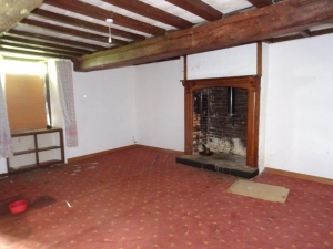 SLD02644 - Under Offer with Cle France