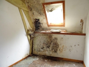 SLD02644 - Under Offer with Cle France