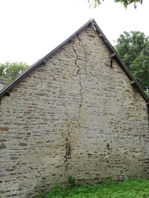 SLD02644 - Under Offer with Cle France