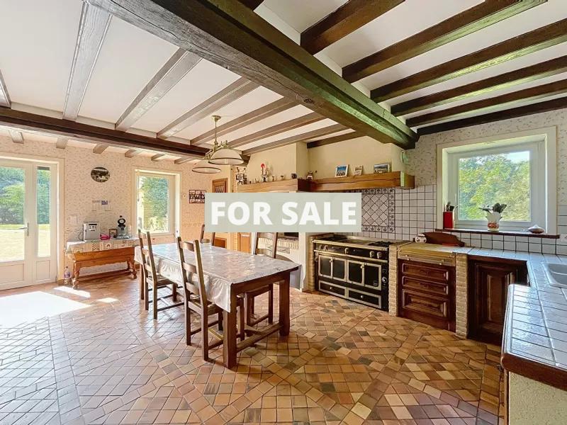 Huge Grand Country Property with Parkland Gardens and Lake