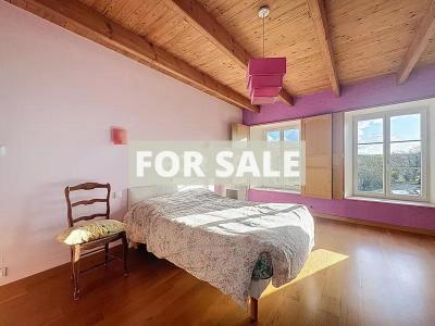 Detached House with Landscaped Garden