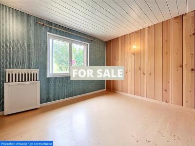 Detached Country House with Mature Garden