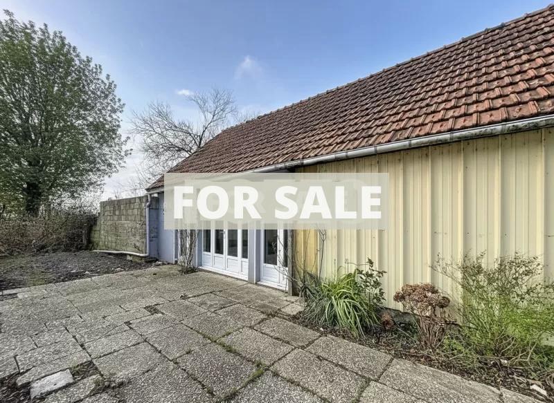 Detached House with Garden in Rural Setting