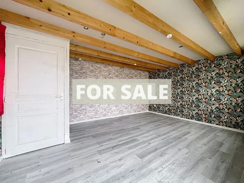 Detached House with Garden in Rural Setting