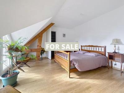 Detached House with Garden by the Coast