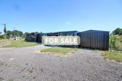 Detached Country House with Outbuildings