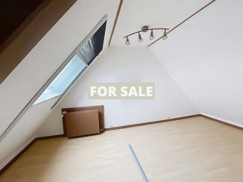 Detached House with Landscaped Garden