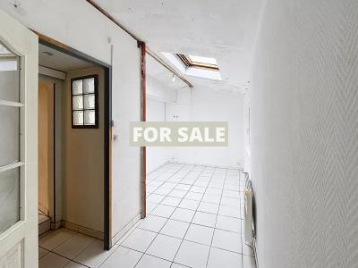 Detached House with Landscaped Garden