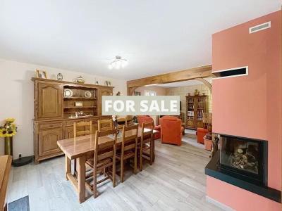 Detached Country House with Landscaped Garden