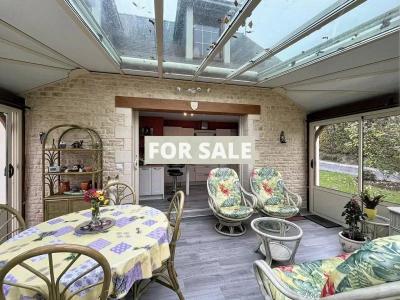 Detached Country House with Landscaped Garden