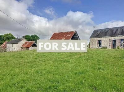 Detached Country House with Outbuilding