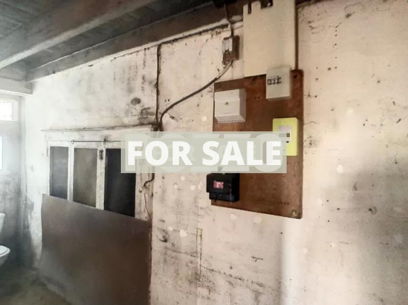 Detached Country House with Outbuilding