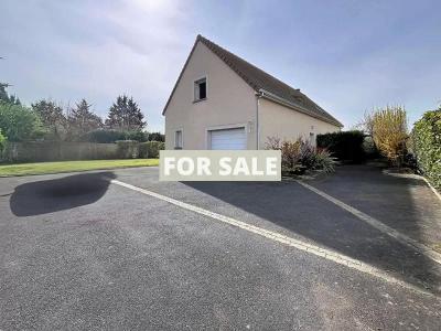 Detached House with Landscaped Garden