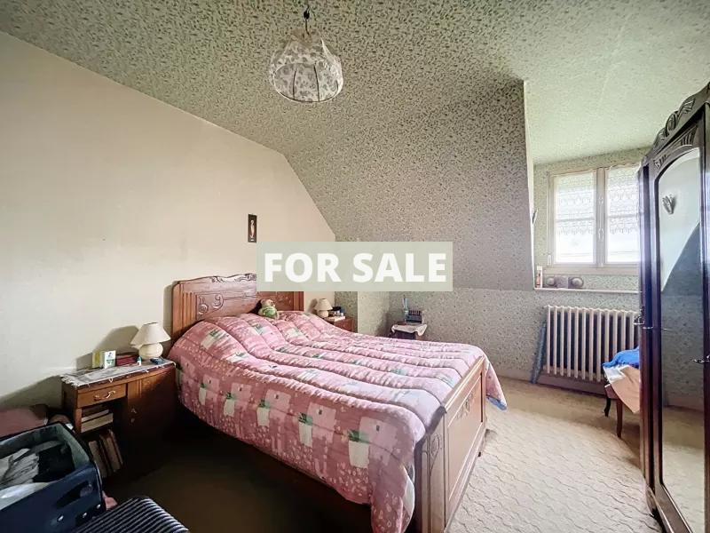 Detached Country House with Outbuildings