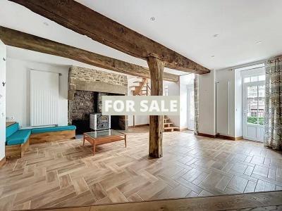 Main House with Guest Cottage and Garden