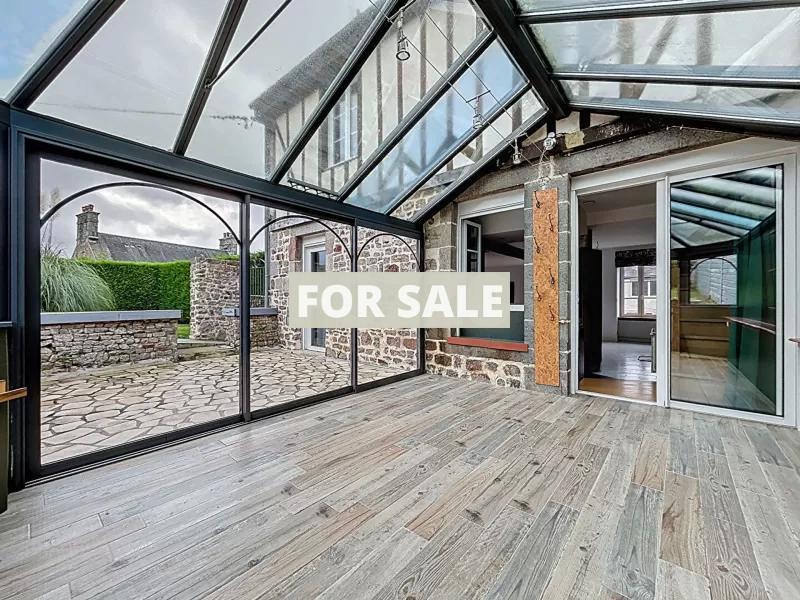 Main House with Guest Cottage and Garden