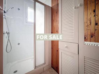 Detached House with Garden by the Coast