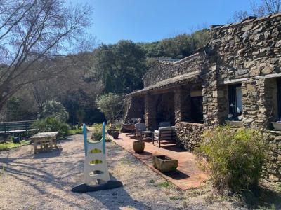 Main House and Guest Gite on 5,5 Hectares Of Land