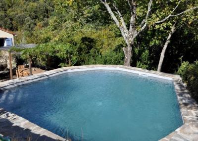 Pretty Country House With Pool and Land